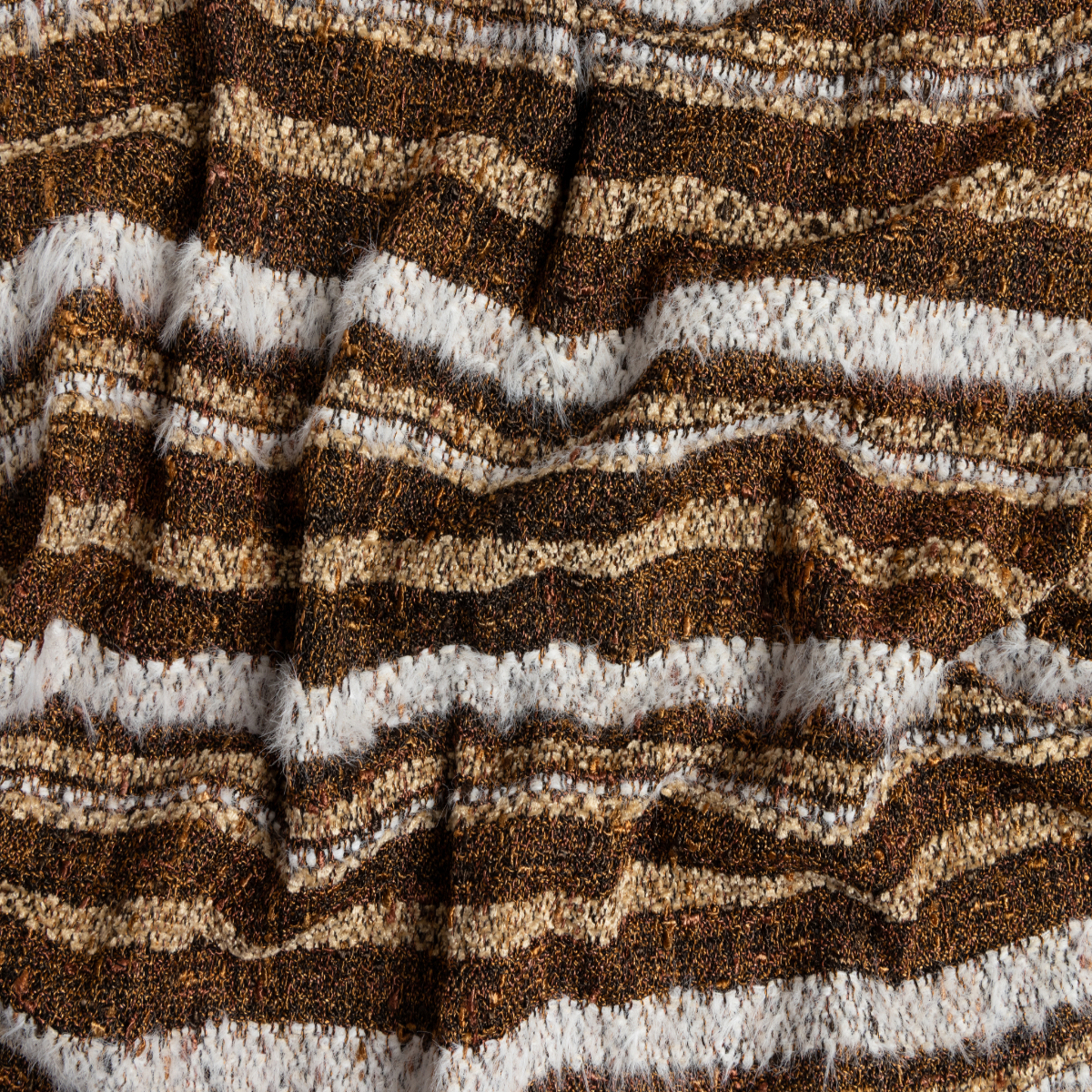 012_Makrosha_Fabric_May2026_7944